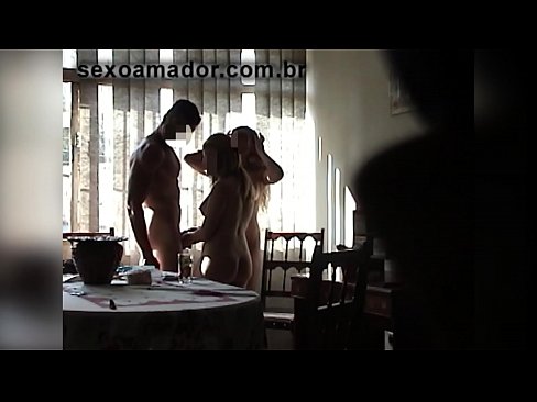 ❤️ Le amiche del sesso invitano un uomo gigante e una cosa a tre con lui ️❌ Video di sesso di qualitàal it.ergoupa.top ❌❤